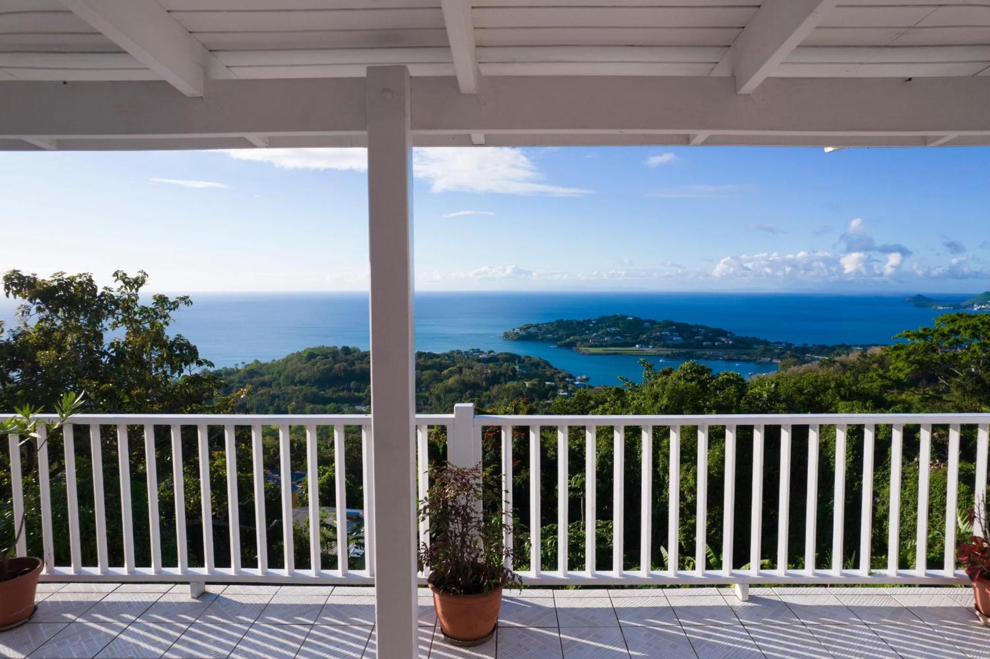 Morne Seaview Apartments คาสทรีส ภายนอก รูปภาพ